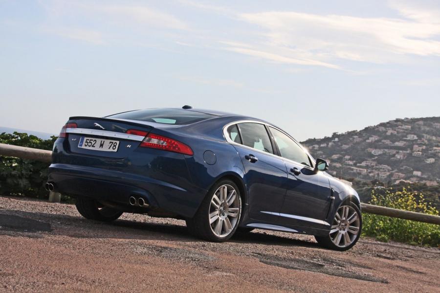  Jaguar XFR 2009 года  (фото 32 из 141)